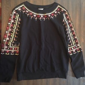 Q & A embroidered sweatshirt, NWOT